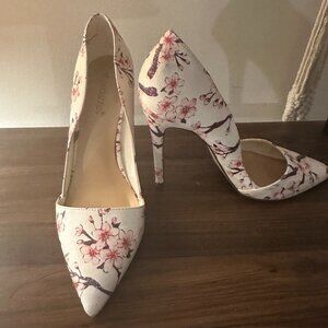 Shoe Dazzle Cherry Blossom Pink and White Heels Size 9